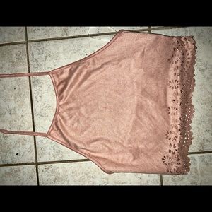 Halter top in pinkish color